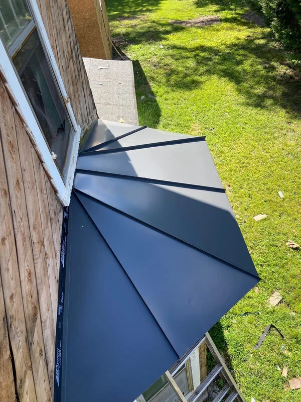 sheet metal roofer